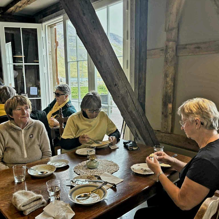 2249136c-dd31-4084-b89d-fa9f0bbe08ce