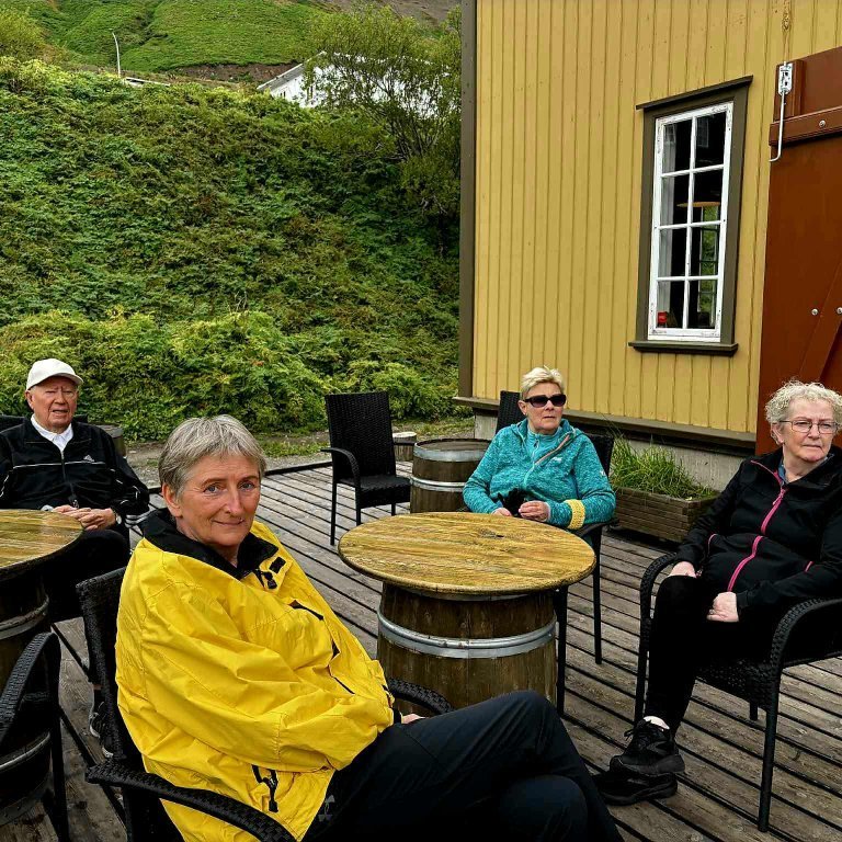 6fe2a63d-2572-4321-a28f-6bd309b3a8e8