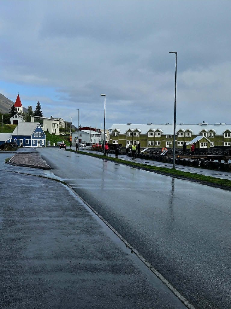 Lagt af stað suður snorragötu